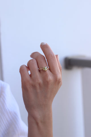 18k Gold Diamond Cat Ring, Emerald Eye Ring, Gold Cat Ring, Animal Stacking Ring, Birthday Gift