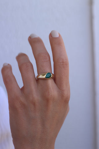 14k Gold Emerald Signet Bezel Ring, Unisex Signet Ring, Gold Signet Ring, Womens Signet Ring, Pear Engagement Ring, Emerald Bezel Ring, Christmas Gift, Gift For Her