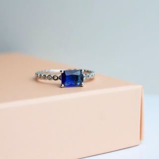 14k White Gold Emerald Cut Sapphire Twisted Ring, Sapphire Infinity Ring, Gold Stacking Ring, Christmas Gift, Birthday Gift, Gift For Her